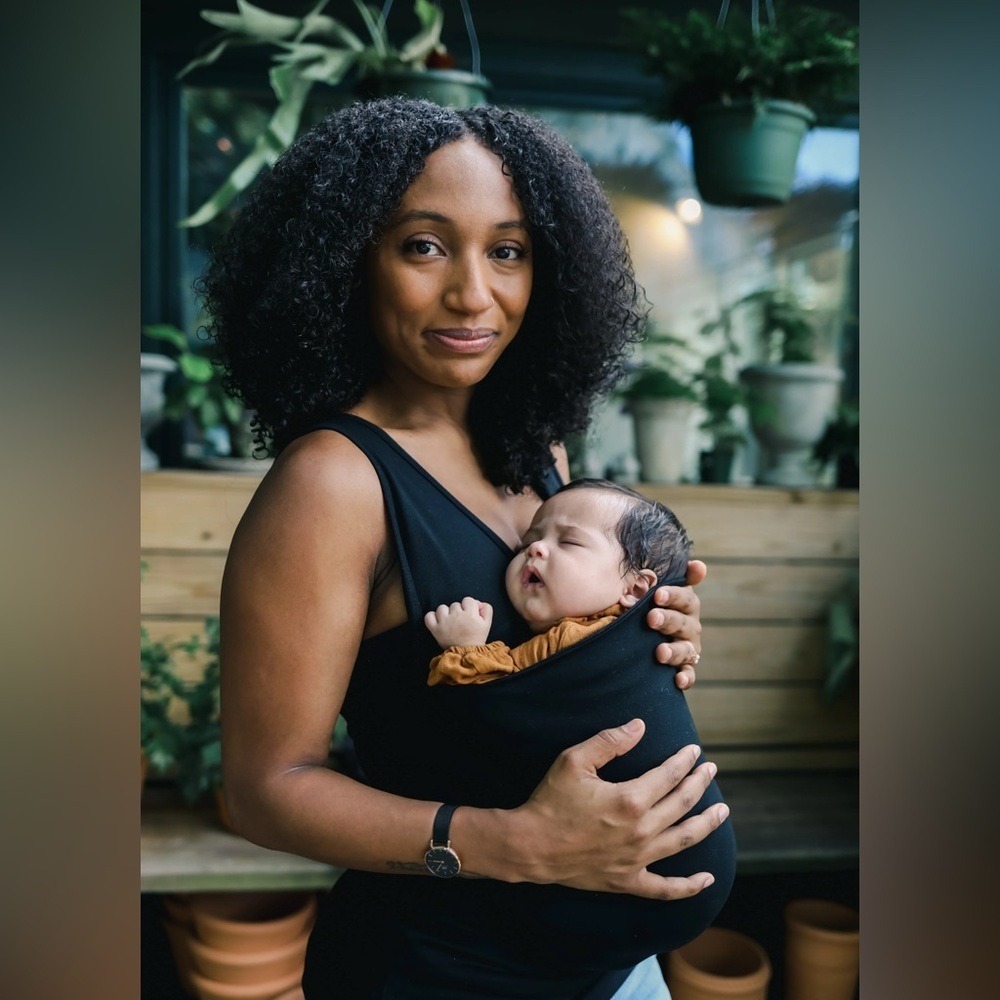 Lalabu Soothe Baby-Wearing Tank Top